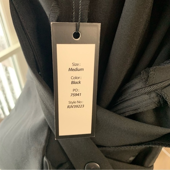 Romeo & Juliet Couture New Flare wide Leg Overalls Jumpsuit Size M Black NWT - Picture 9 of 11